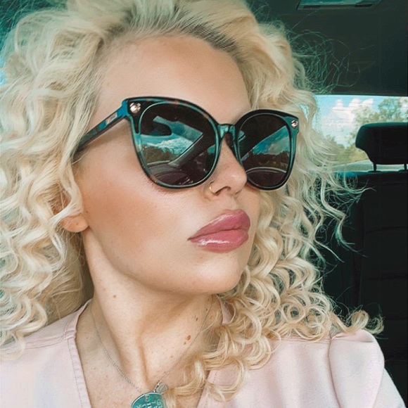 Moschino MOS088/F/S women’s tortoiseshell sunglasses - Picture 8 of 8